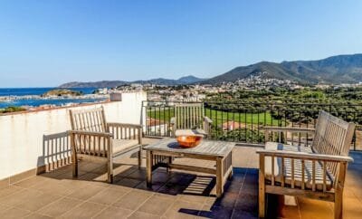 SANT GENÍS 19 – Àtic amb terrassa i vistes a Llançà