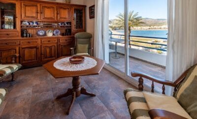 PORT DE LLANÇÀ 34 – Apartament a 1a línia de platja