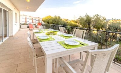 CAU DEL LLOP 71 – Bonic apartament amb terrassa a Llançà