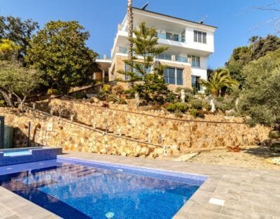 MEDITERRANI 2 – Vil·la exclusiva amb piscina al costat del mar